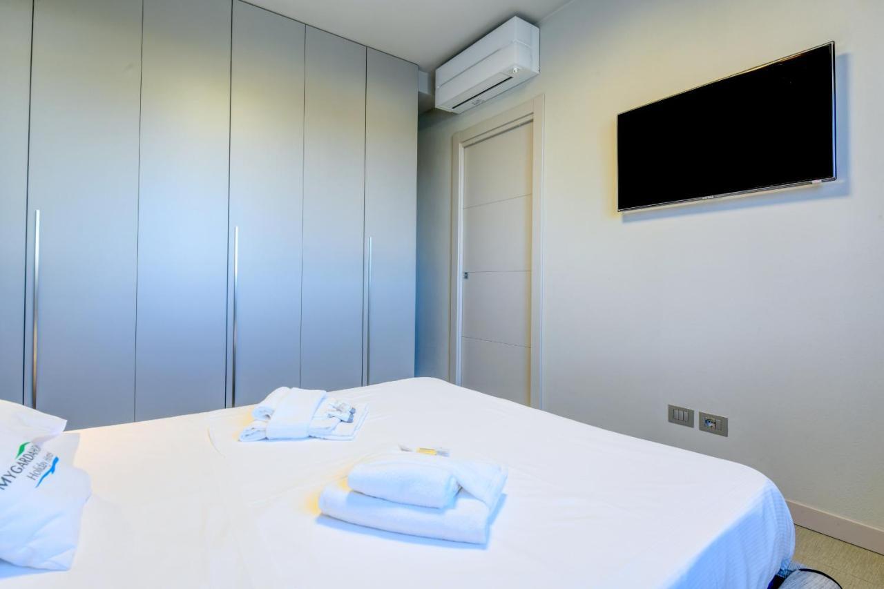 Rio Beach Apartment Desenzano del Garda Esterno foto